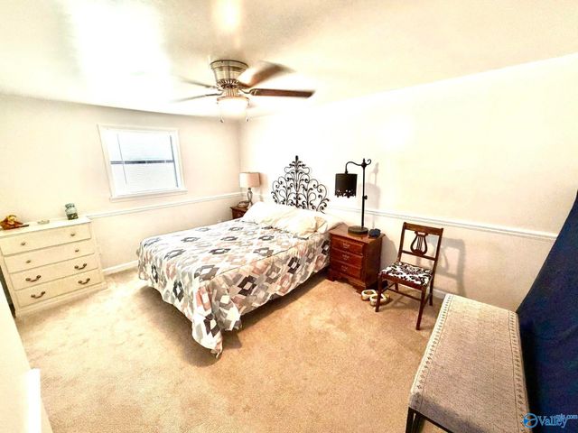 155 Regal Row, Gadsden, AL 35904