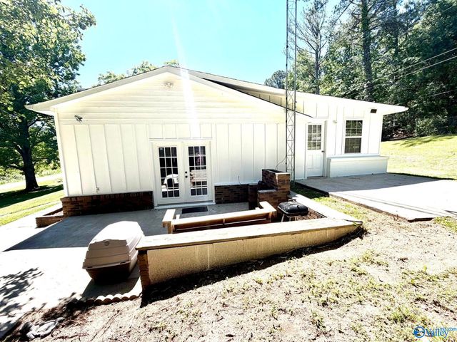 155 Regal Row, Gadsden, AL 35904