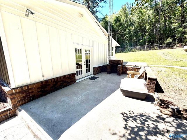 155 Regal Row, Gadsden, AL 35904