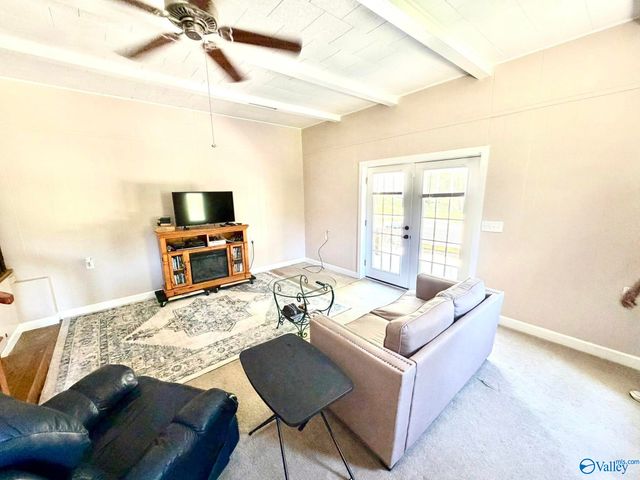 155 Regal Row, Gadsden, AL 35904