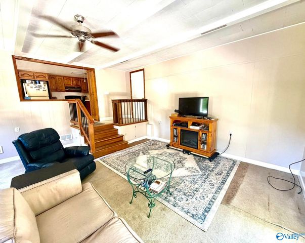 155 Regal Row, Gadsden, AL 35904