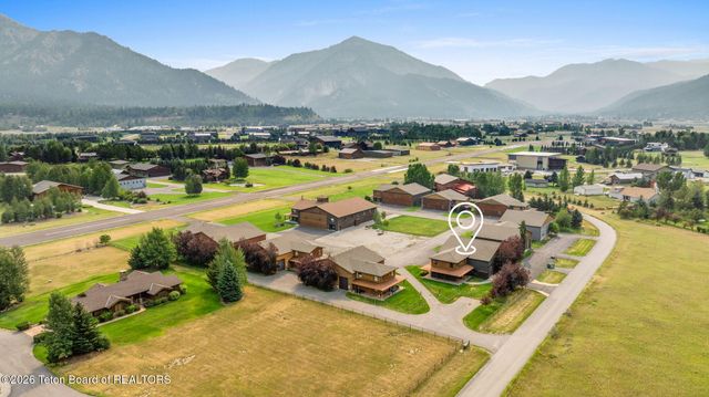 322 AIRPORT Drive 6, Alpine, WY 83128