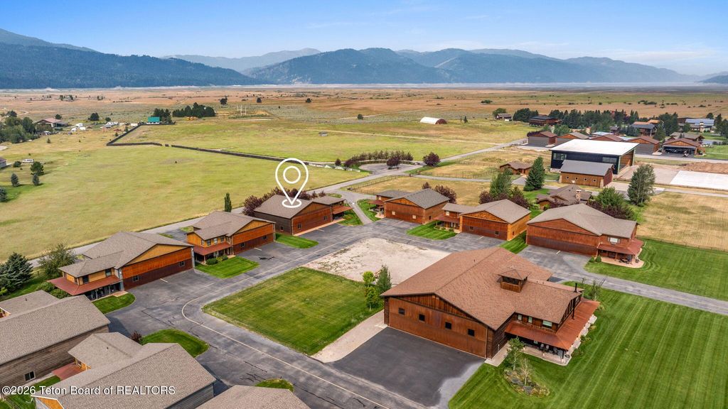 322 AIRPORT Drive 6, Alpine, WY 83128 photo 2