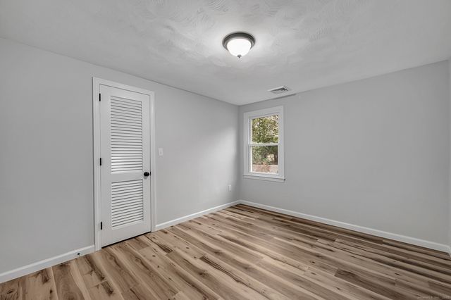 3 Whippoorwill Road, Old Lyme, CT 06371