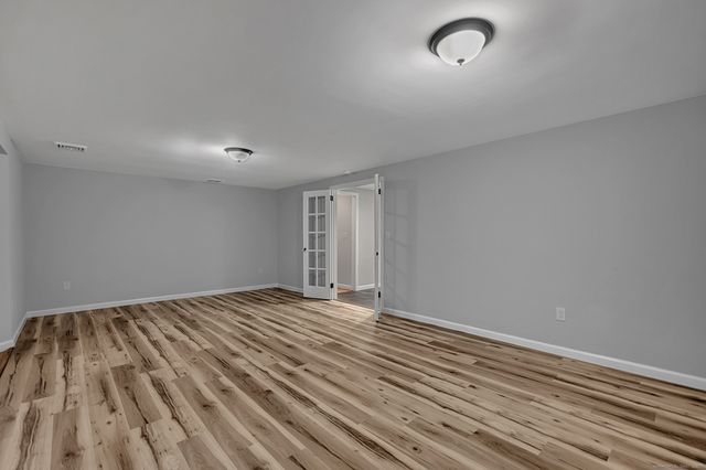 3 Whippoorwill Road, Old Lyme, CT 06371