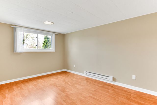 2322 Greengold Street, Crest Hill, IL 60403