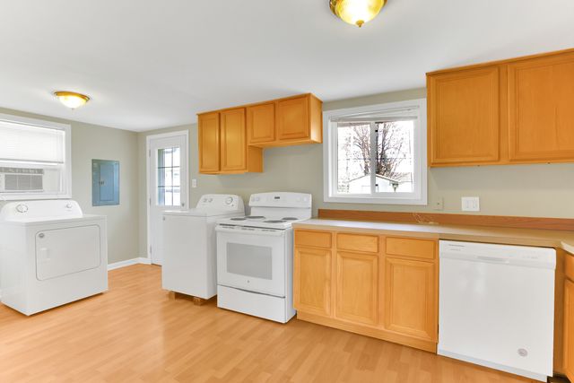 2322 Greengold Street, Crest Hill, IL 60403