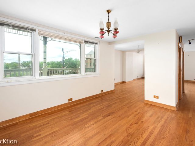 2506 N Clybourn Avenue, Chicago, IL 60614