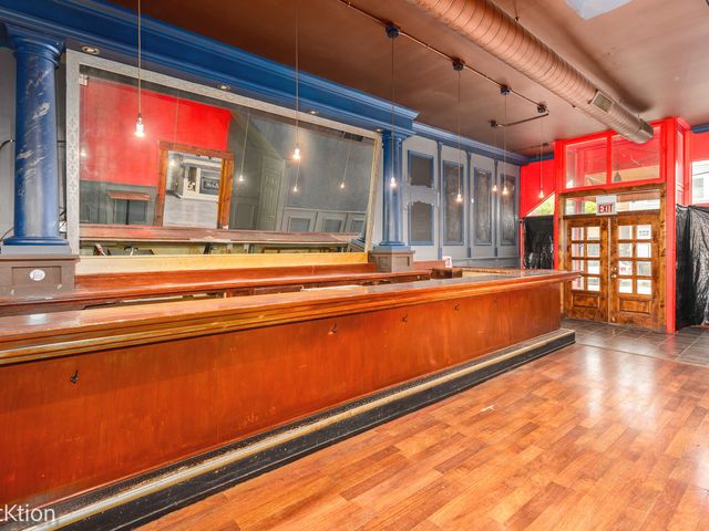 2506 N Clybourn Avenue, Chicago, IL 60614