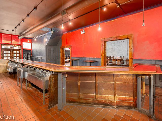 2506 N Clybourn Avenue, Chicago, IL 60614