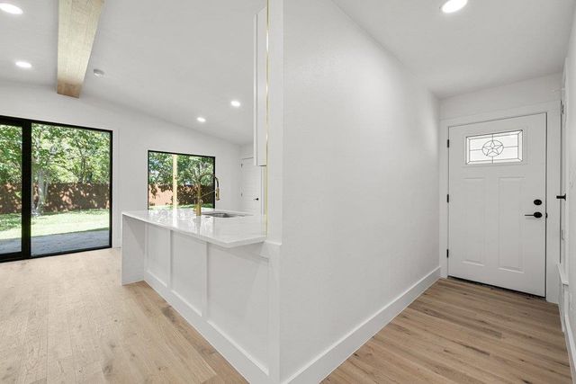 8304 Millway DR, Austin, TX 78757