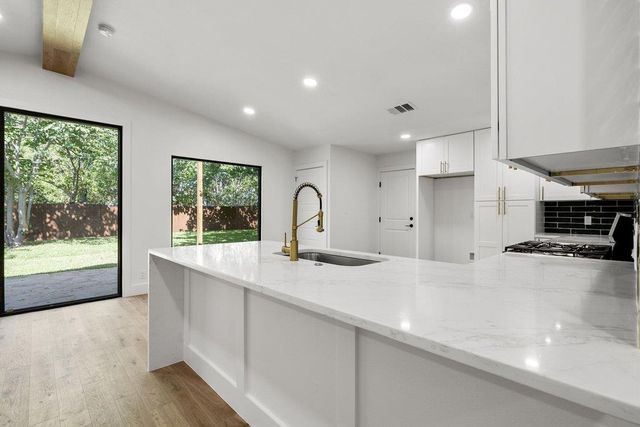 8304 Millway DR, Austin, TX 78757
