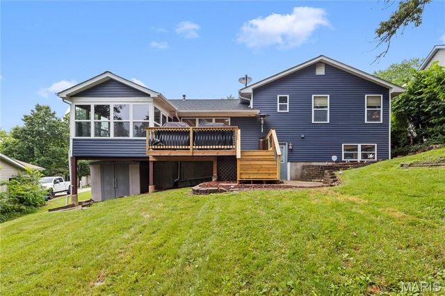 818 Sheraton Lane, Herculaneum, MO 63048
