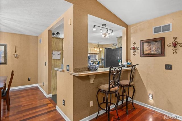 818 Sheraton Lane, Herculaneum, MO 63048