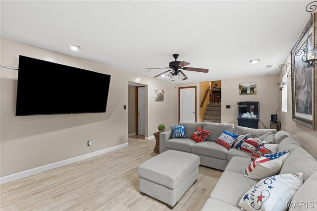 818 Sheraton Lane, Herculaneum, MO 63048