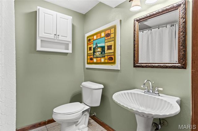 818 Sheraton Lane, Herculaneum, MO 63048