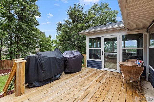 818 Sheraton Lane, Herculaneum, MO 63048