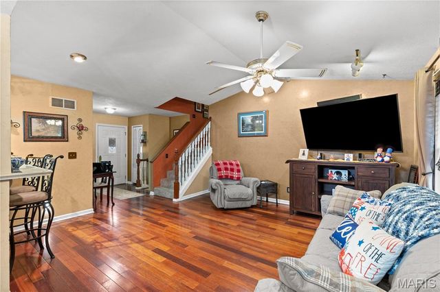 818 Sheraton Lane, Herculaneum, MO 63048