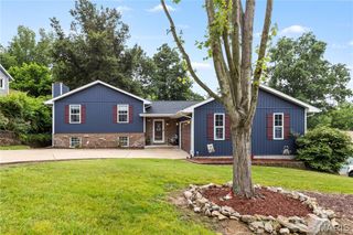 818 Sheraton Lane, Herculaneum, MO 63048