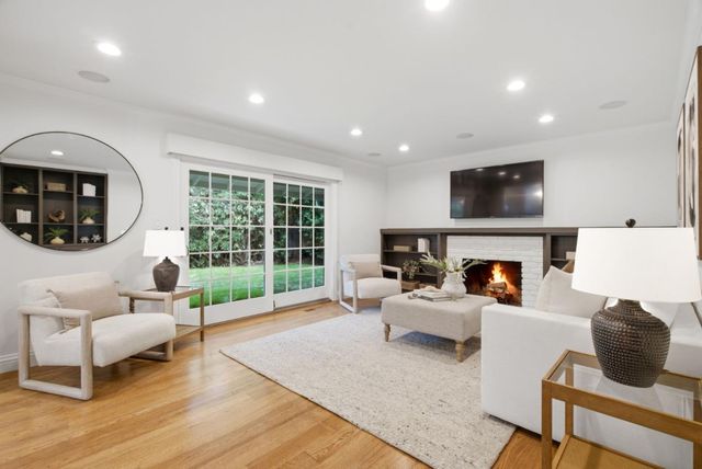 1020 Via Del Pozo, Los Altos, CA 94022