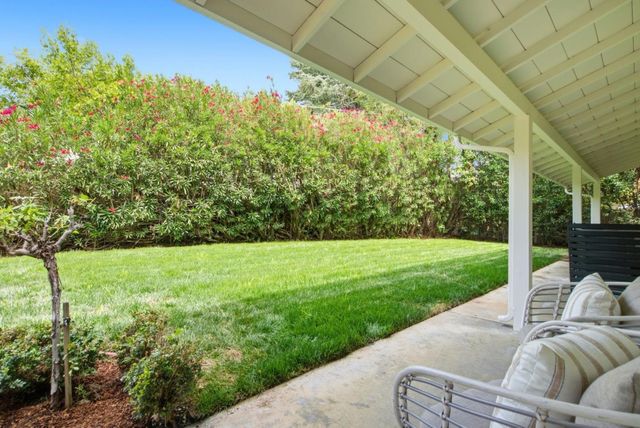 1020 Via Del Pozo, Los Altos, CA 94022