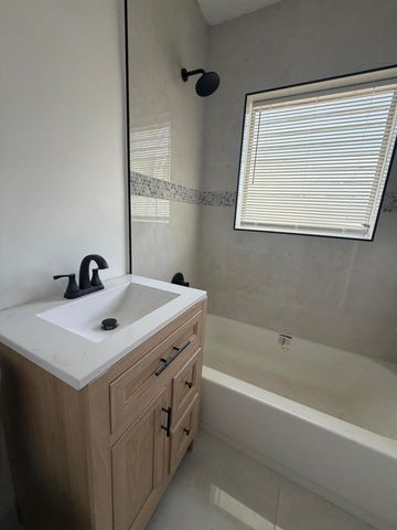 1437 NW 10th Place, Fort Lauderdale, FL 33311