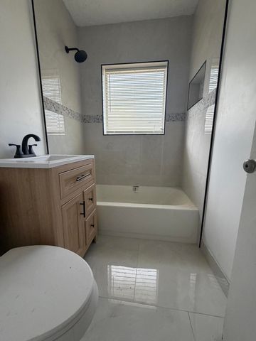 1437 NW 10th Place, Fort Lauderdale, FL 33311