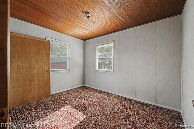9415 Tobine Street, Romulus, MI 48174