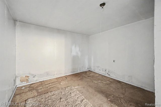 9415 Tobine Street, Romulus, MI 48174