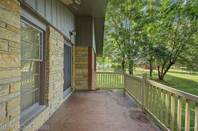 9415 Tobine Street, Romulus, MI 48174