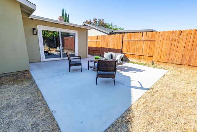 5209 Bootjack Dr, Sacramento, CA 95842
