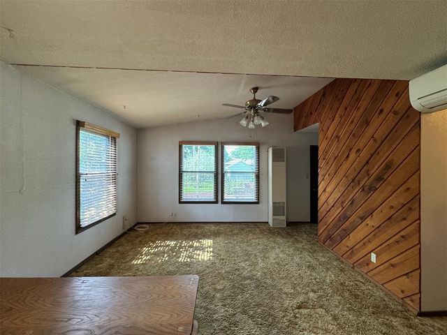 6207 NW 34th Street, Bethany, OK 73008