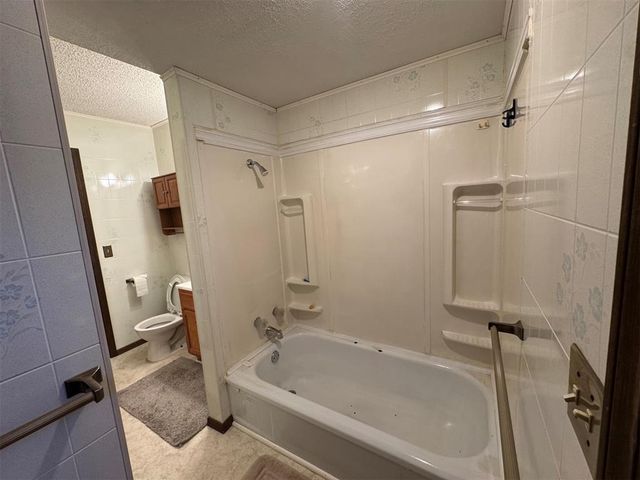 6207 NW 34th Street, Bethany, OK 73008