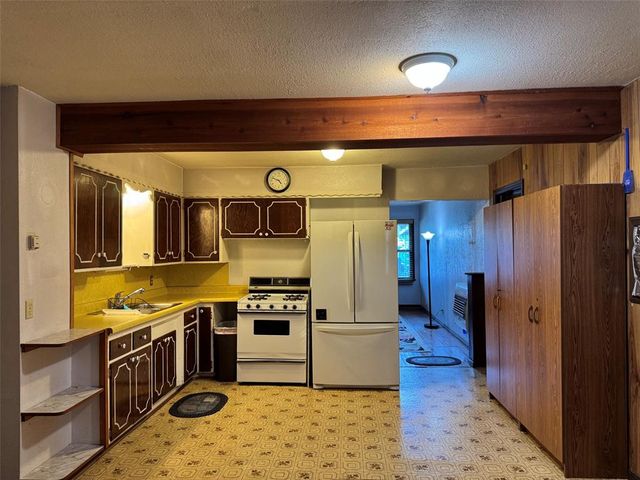 6207 NW 34th Street, Bethany, OK 73008