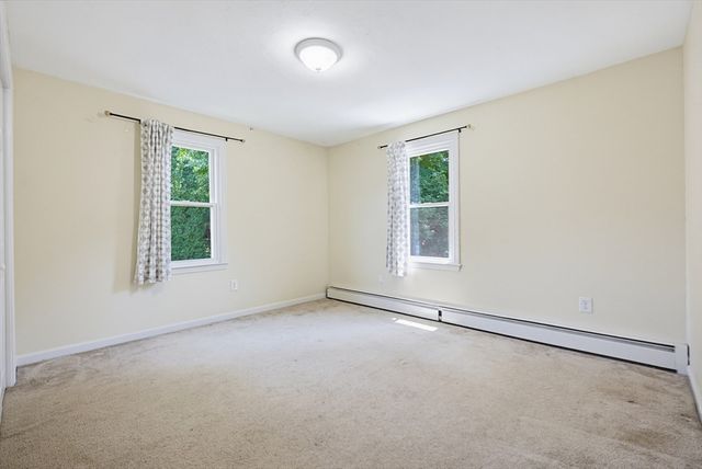 2 Mayflower Circle, Shrewsbury, MA 01545