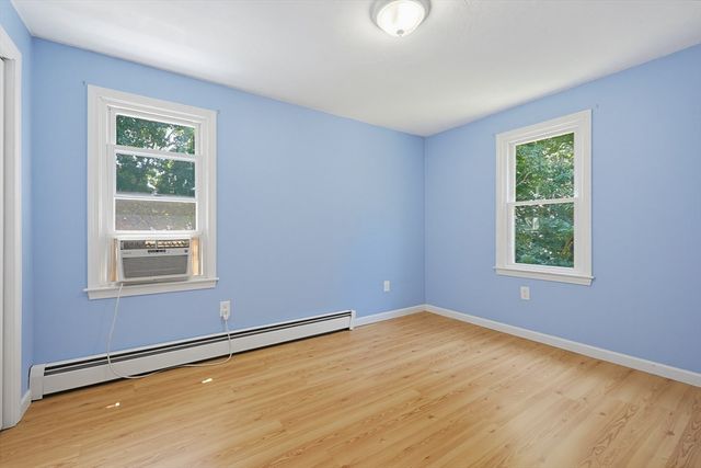 2 Mayflower Circle, Shrewsbury, MA 01545