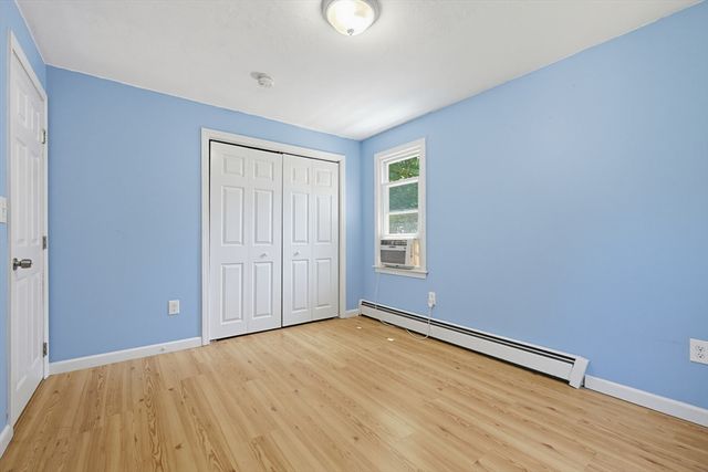 2 Mayflower Circle, Shrewsbury, MA 01545