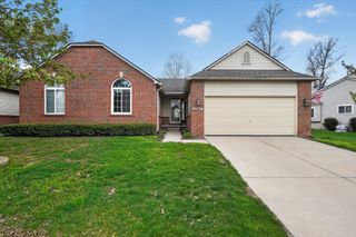 2547 Woodcliff Trail, Hartland Twp, MI 48353