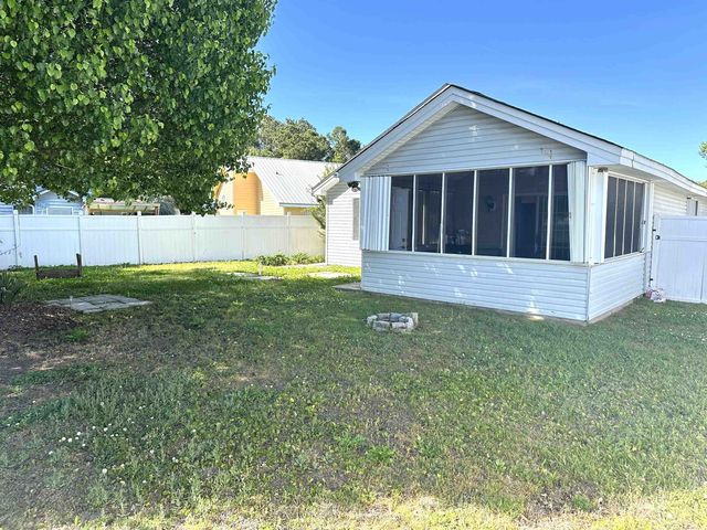 9575 Leeds Circle, Myrtle Beach, SC 29588