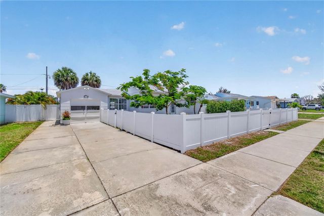 260 42ND AVENUE, St Pete Beach, FL 33706