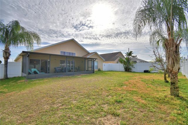 168 ARGYLE GATE LOOP RD, Dundee, FL 33838