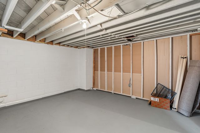 1628 55th Street, Des Moines, IA 50310