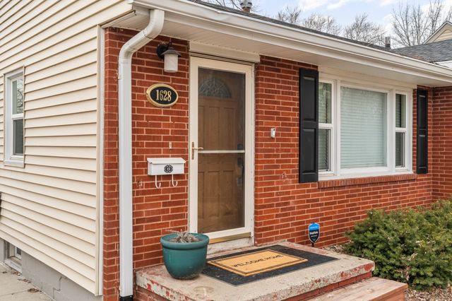 1628 55th Street, Des Moines, IA 50310