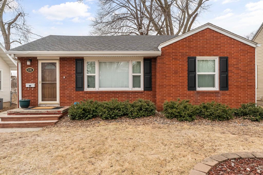 1628 55th Street, Des Moines, IA 50310