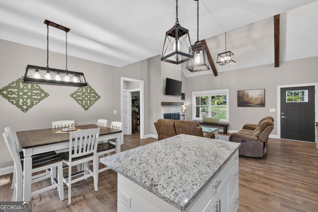 3979 Pointe N, Gainesville, GA 30506
