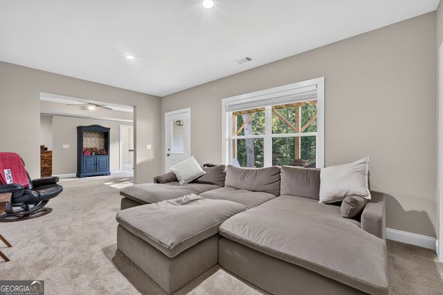 3979 Pointe N, Gainesville, GA 30506