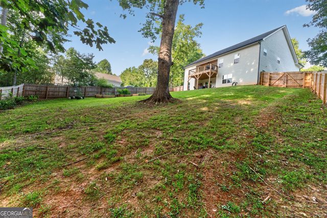 3979 Pointe N, Gainesville, GA 30506
