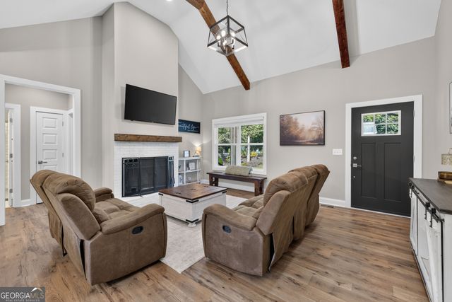 3979 Pointe N, Gainesville, GA 30506
