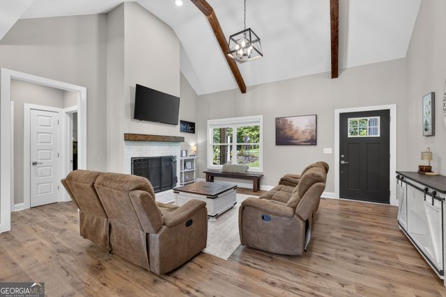 3979 Pointe N, Gainesville, GA 30506