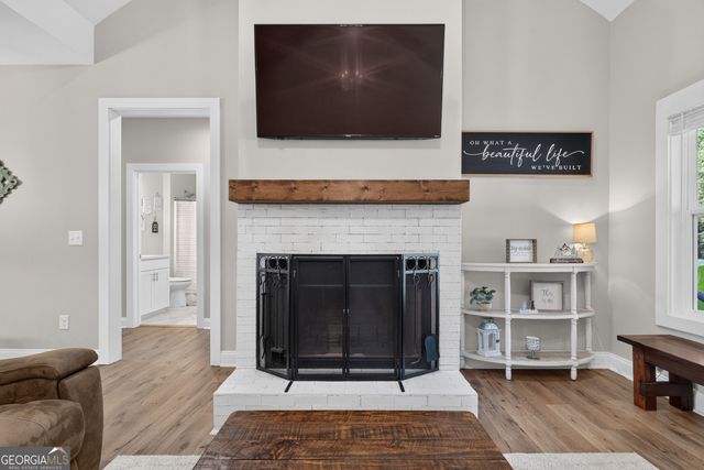 3979 Pointe N, Gainesville, GA 30506